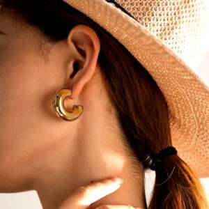 Cordia Minimalist Gold Hoop Earrings - Image 5